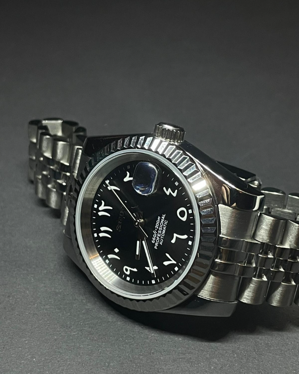 SeikoJust - Metallic Black Arabic
